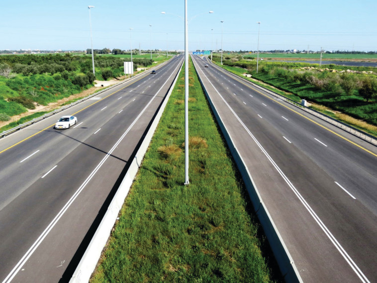 כביש 6. יהיה פתוח לכולם. צילום: דב גרינבלט