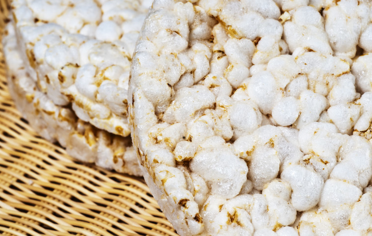 פריכיות אורז. בריאות, אך תלוי ממה הן מיוצרות. אינגאימג