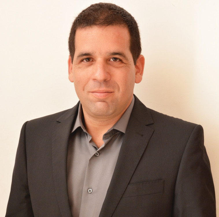 ג'וש גולדשמיד. "כל עוד המודעות הצרכנית לא תגבר, החומרים המסוכנים ימשיכו להסתתר במוצרים". צילום: יח"צ