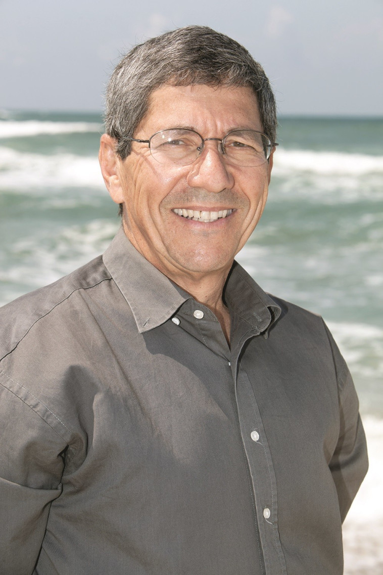 פרופסור אמציה גרין, צילום פרטי