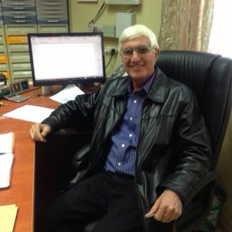 קשר קשרים עם קבלנים לצורך טשטוש עקבותיו. חיים עמור, צילום: פייסבוק