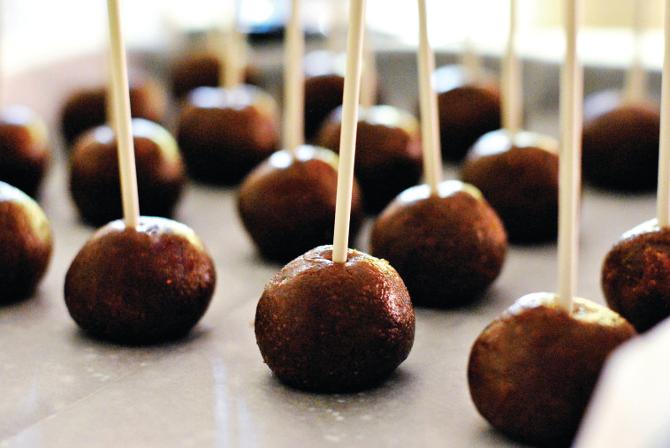 כדורי קייקפופס אפויים. צילום: פסקל פרץ רובין