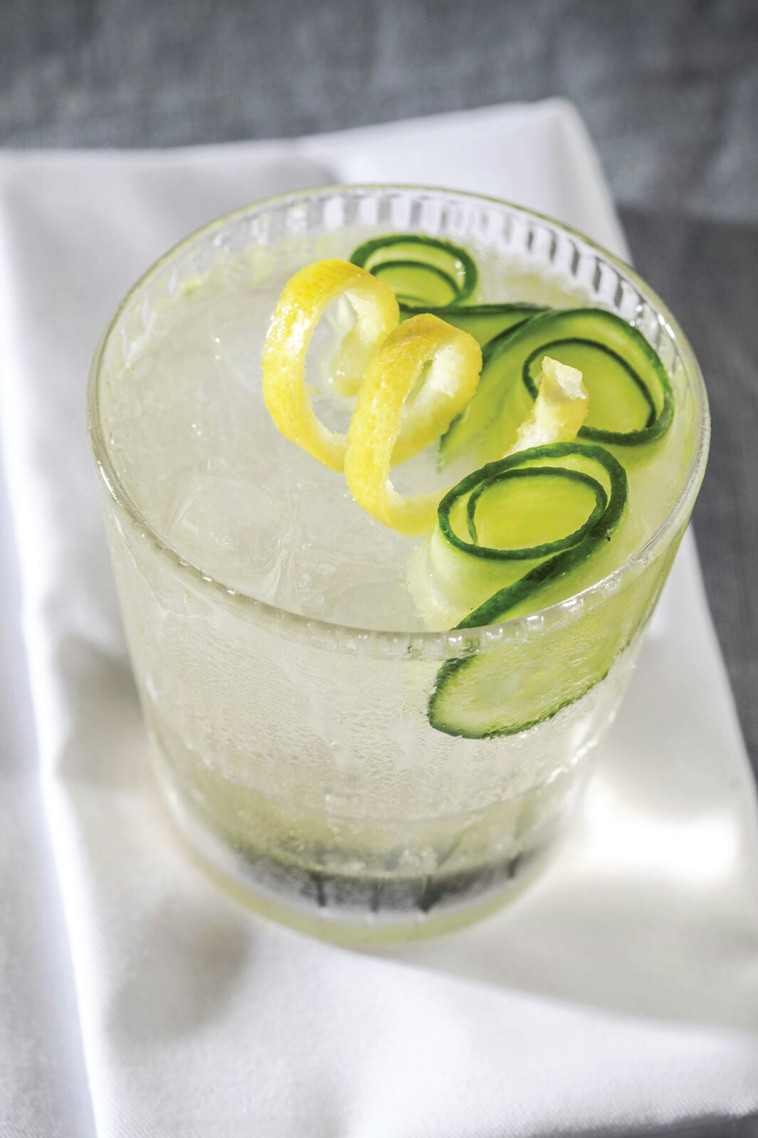 קוקטייל גארדן - קיץ בכוס /&quot;מלגו ומלבר&quot;. צילום: אפיק גבאי