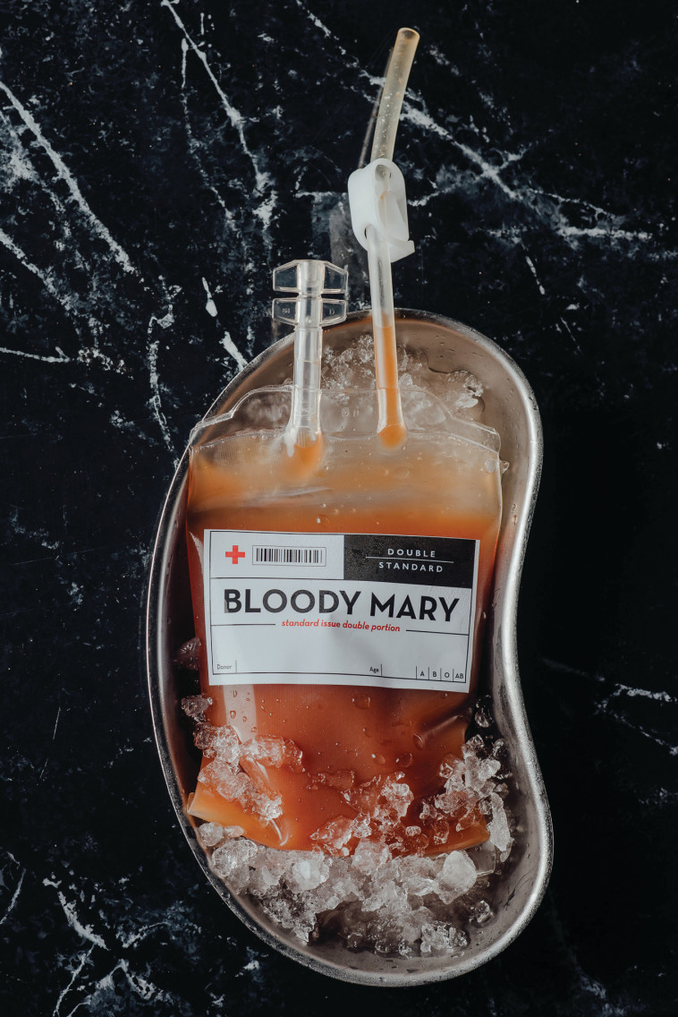 קוקטייל Blood Bath / &quot;דאבל סטנדרט&quot; . צילום: זיו כהן