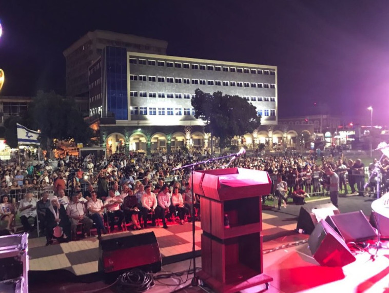 אלפים בעצרת למען השבת אורון שאול