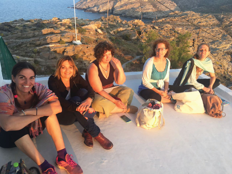 &quot;יש באירלנד קסם, יש בה הארה שמציפה אותך&quot;. מקום הסדנה בקילאלו, אירלנד. צילום: יח&quot;צ