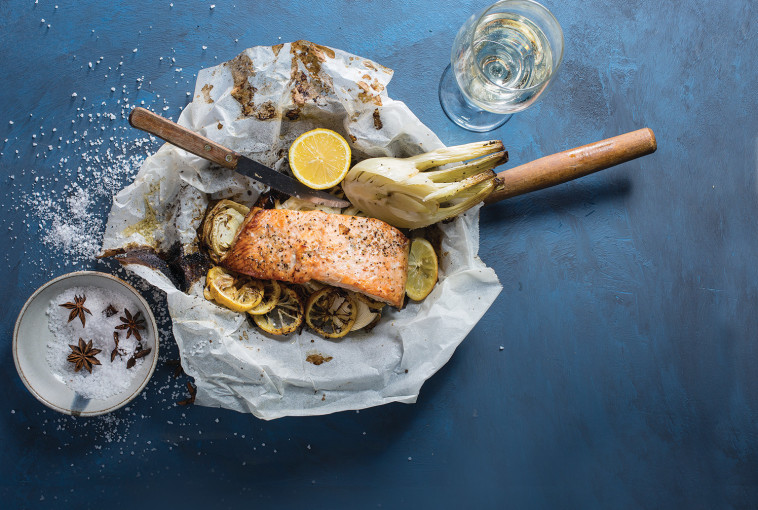 סלמון ביין לבן, כוכב אניס ושומר. צילום: שרית גופן