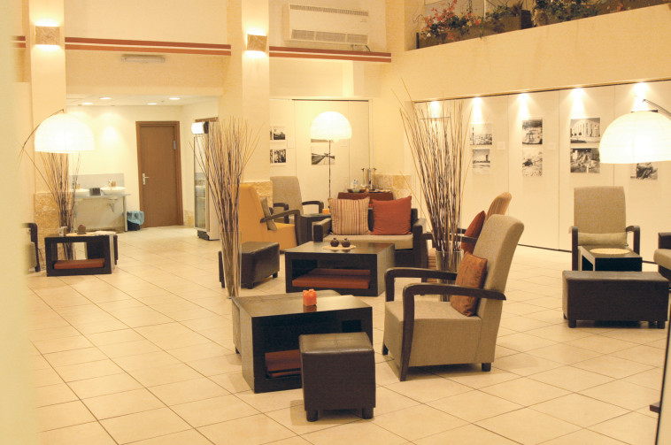 המקום. מפגשים מעמיקים של יצירת זוגיות. צילום: המקום - מרכז תרבות