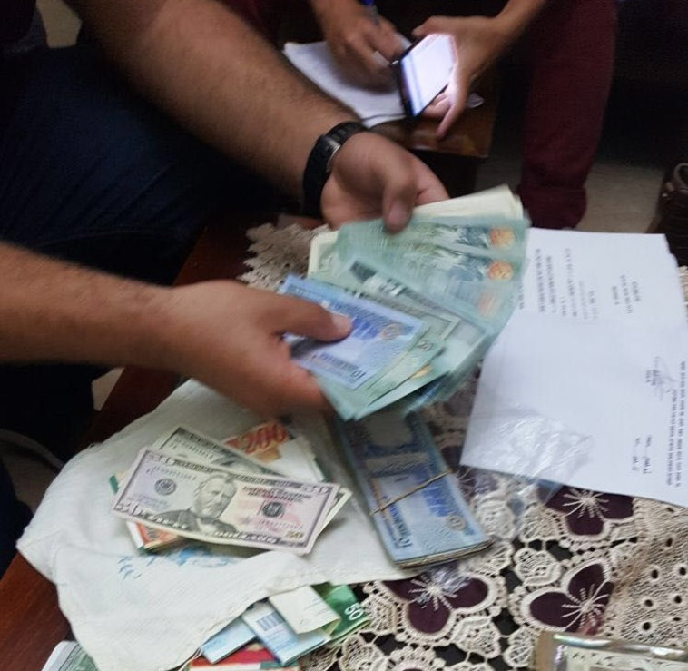 הכספים שהוחרמו במזרח ירושלים. צילום: דוברות שב&quot;כ