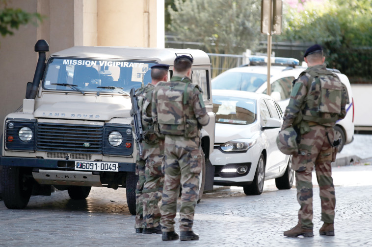 הפיגוע בלבלואה פרה. אפילו תרגיל &quot;כולא הברקים&quot; לא עבד אז. צילום: רויטרס
