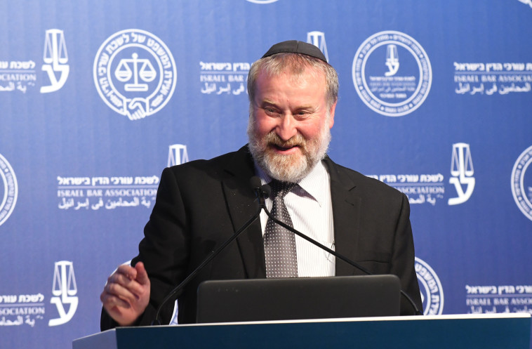 &quot;מדקלם ססמאות נבובות&quot;. היועמ&quot;ש אתמול בכנס לשכת עורכי הדין. צילום: אבשלום ששוני 