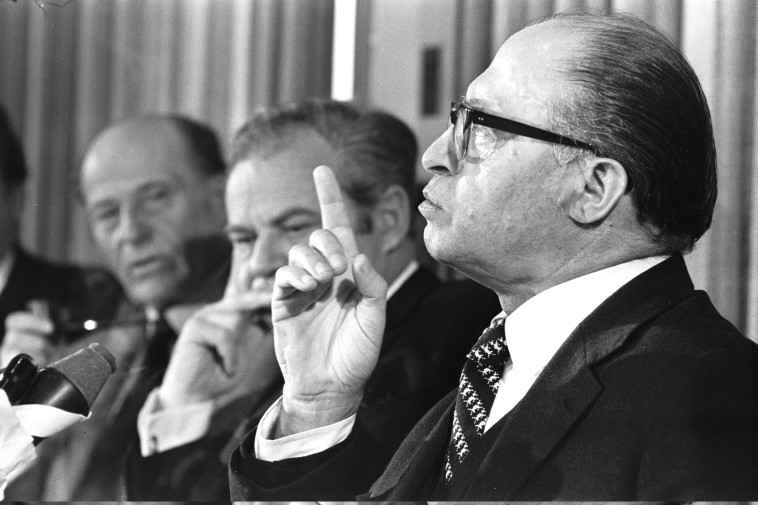 החליט להביא מישהו מבחוץ. מנחם בגין. צילום: יעקב סער, לע&quot;מ