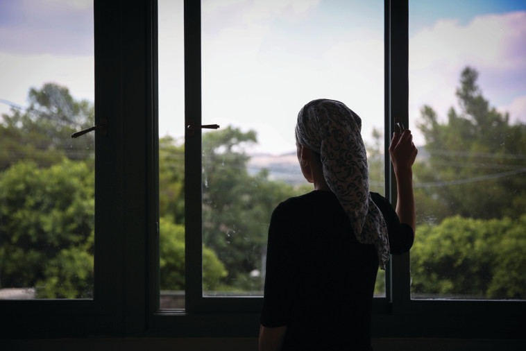אישה דתייה (אילוסטרציה). "סטיגמות קיימות אצל כולם". צילום: הדס פרוש, פלאש 90 אישה דתייה (אילוסטרציה). "סטיגמות קיימות אצל כולם". צילום: הדס פרוש, פלאש 90