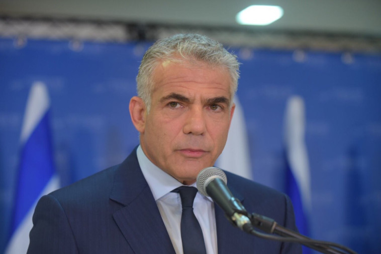 לפיד. "לא ניהל בחייו יותר מאשר מיקרופון". צילום: אבשלום ששוני לפיד. "לא ניהל בחייו יותר מאשר מיקרופון". צילום: אבשלום ששוני