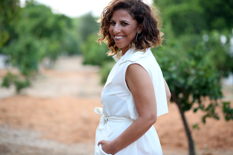 הדר לוי. אריאל בשור 