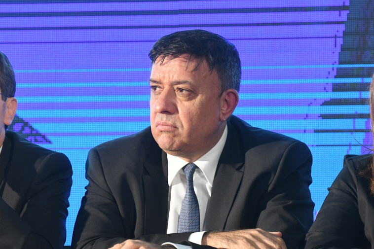 גבאי. יישאר יו"ר המפלגה. צילום: אבשלום ששוני גבאי. יישאר יו"ר המפלגה. צילום: אבשלום ששוני