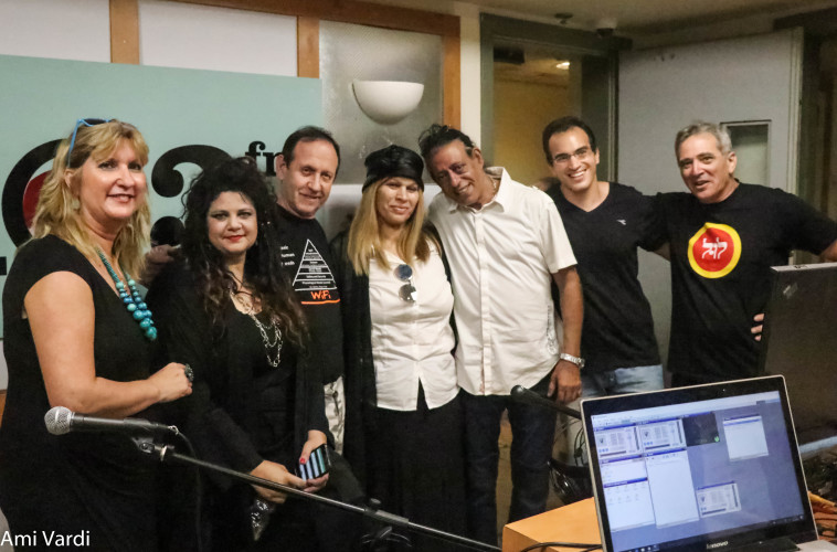 דפנה ארמוני, שימי תבורי, יהודית באומן, גבי גזית, דודי פטימר, דורי בן זאב. צילום: עמי ורדי דפנה ארמוני, שימי תבורי, יהודית באומן, גבי גזית, דודי פטימר, דורי בן זאב. צילום: עמי ורדי