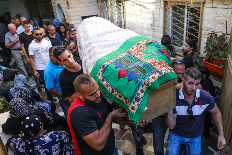 הלווייתו של יוסף עותמאן באבו גוש. צילום: הדס פרוש, פלאש 90 