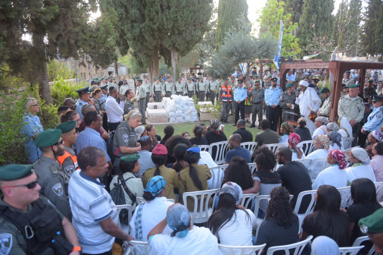 הלווייתו של גברייה בבאר יעקב. צילום: אבשלום ששוני