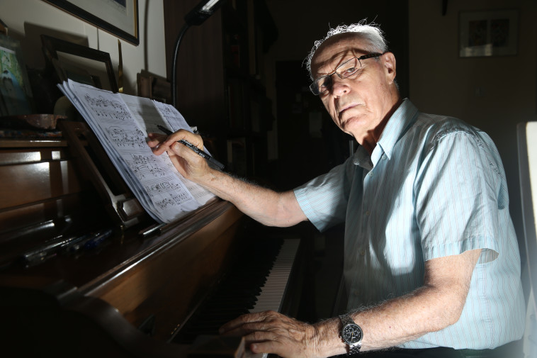 צבי אבני. צילום: מירי צחי 