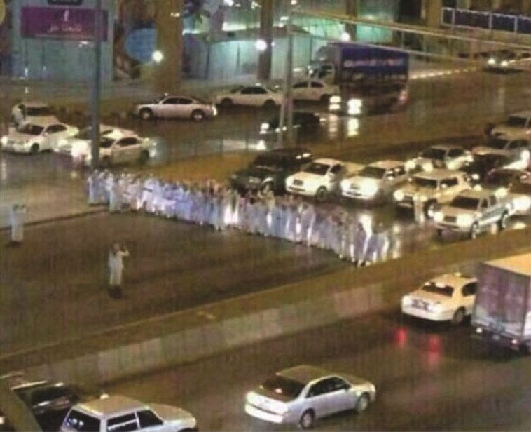 הפגנה בסעודיה נגד נהיגת נשים. צילום: רשתות חברתיות