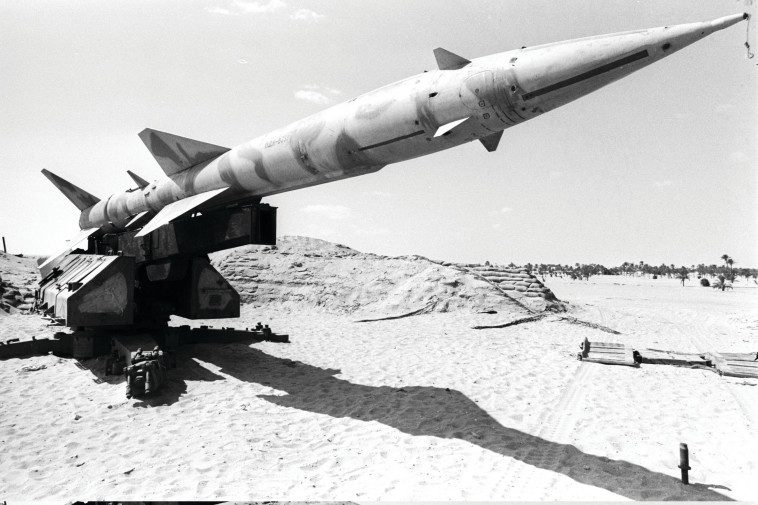 טילי הנ&quot;מ שלו בתעלה חיכו למתקפת המנע של ישראל . צילום: יגאל תומרקין