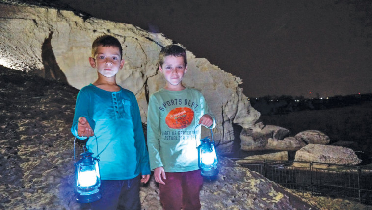 סוכות בראש הנקרה. צילום: יח&quot;צ