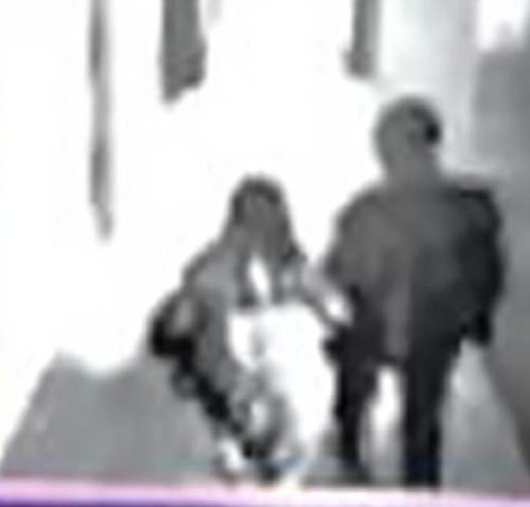 החתן לעתיד הציג סרטון של ארוסתו בוגדת בו בזמן החתונה. צילום מסך