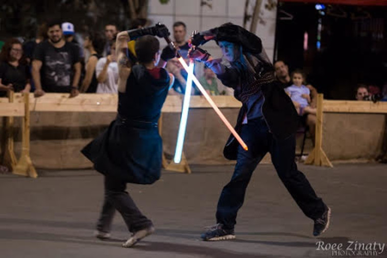 עולם של צבעים. הזירה בפסטיבל אייקון, צילום: רועי זינתי