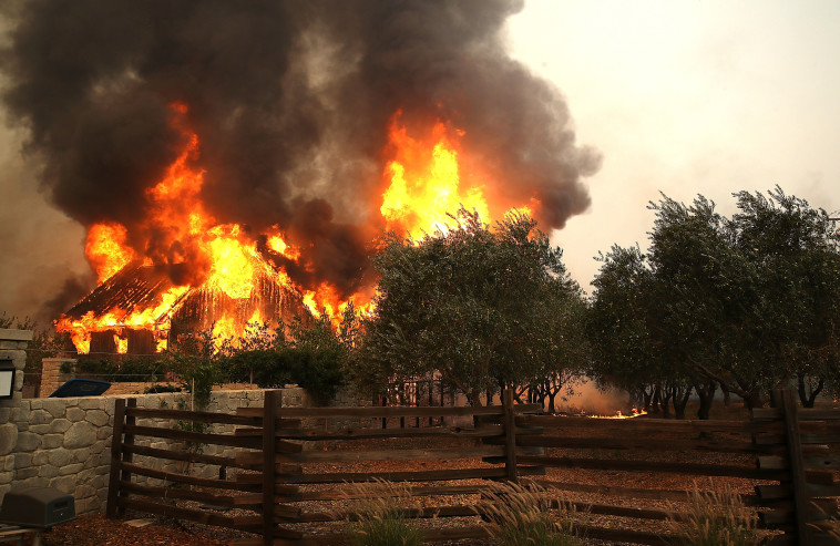 שריפות בקליפורניה. צילום: AFP