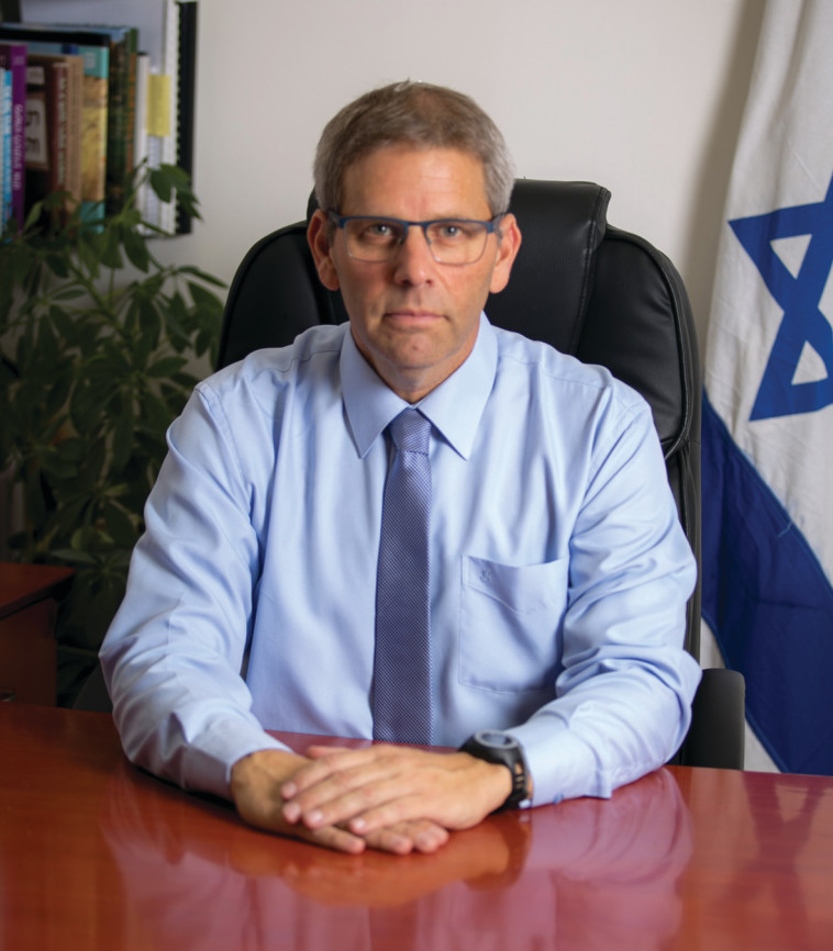 ד&quot;ר בני פישר. צילום: אלכס שלפקוב