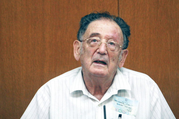 פרופ' יהודה באואר. &quot;תערובת של עובדות&quot;. צילום: פלאש 90