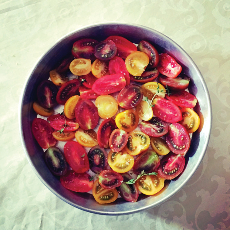 עגבניות אפויות. צילום: פסקל פרץ רובין