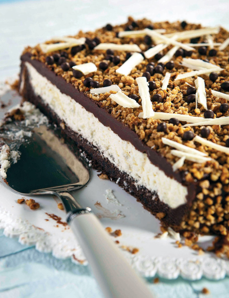 עוגת קרם על קרם. צילום: פסקל פרץ-רובין 