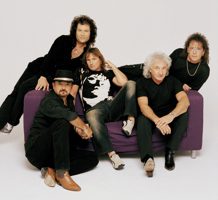 סמוקי. now music, יח&quot;ץ 