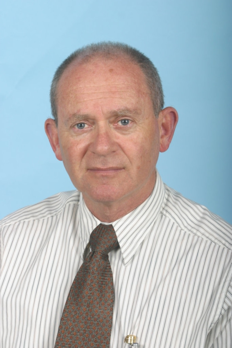 עו&quot;ד עמיקם חרלפ 