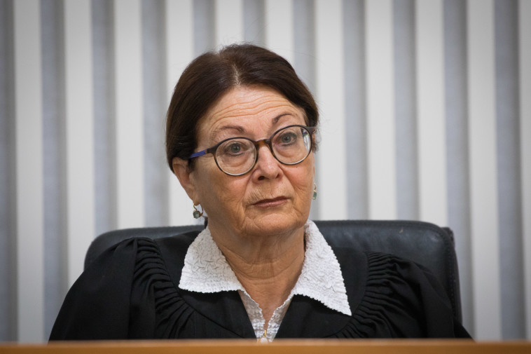 אסתר חיות. צילום: יונתן זינדל, פלאש 90