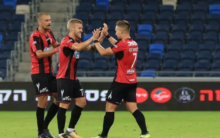 שחקני הפועל חיפה חוגגים. צילום: ערן לוף