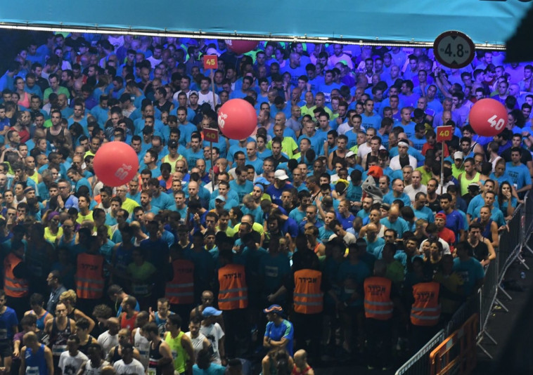 מרוץ הלילה של תל אביב. צילום: אבשלום ששוני