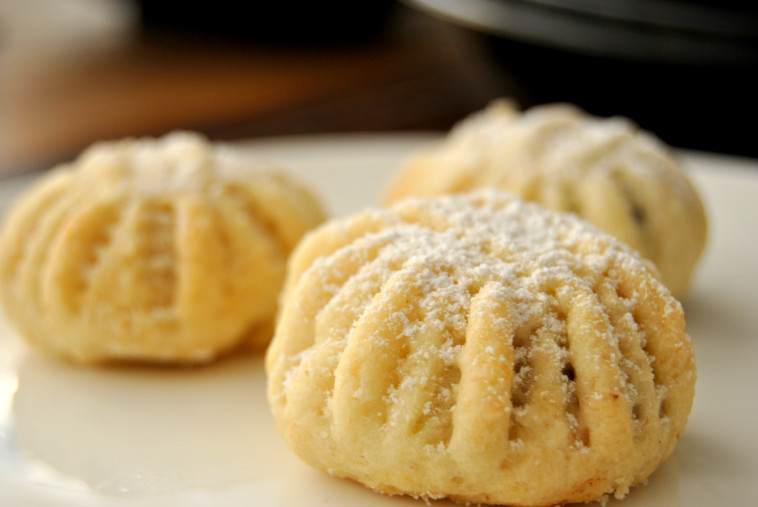 מעמול, עוגיות ממולאות. צילום: פסקל פרץ-רובין 