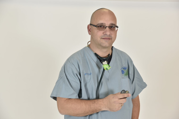 ד&quot;ר גילעד חן. צילום: מרכז רפואי העמק