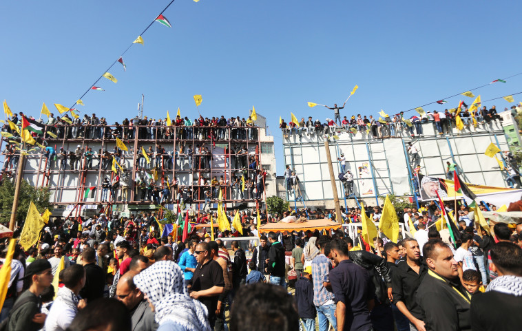 עצרת בעזה לזכר יאסר עראפת. צילום: AFP