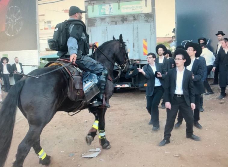 הפגנת החרדים בבני ברק. צילום: אבשלום ששוני