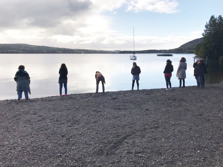 הטקס שליד האגם בכפר &ldquo;קילאלו&ldquo;. צילום: סיגל בן דוד 