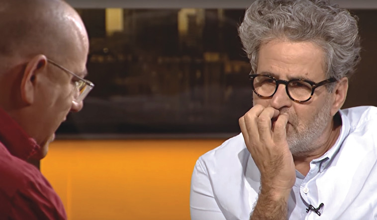 "בין השמשות", דב אלבוים מראיין את אייל שני. צילום מסך יוטיוב "בין השמשות", דב אלבוים מראיין את אייל שני. צילום מסך יוטיוב