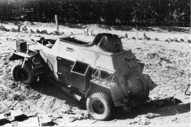 קרב ח'רבת מחאז משוריין באזור. צילום: אוצר תמונות הפלמ"ח, ארכיון הפלמח 