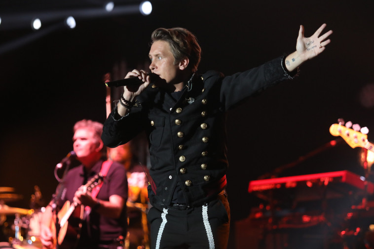 טייק דאת - take that. צלם : אורית פניני 