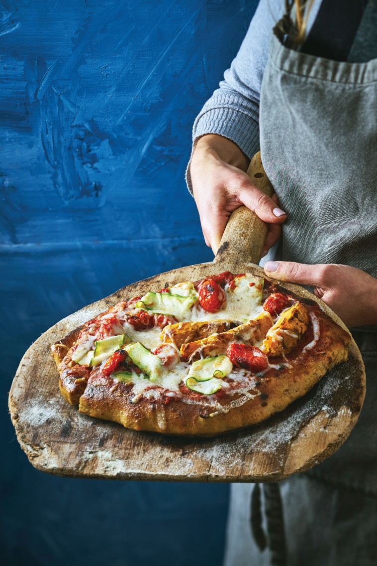 פיצה. צילום: אנטולי מיכאלו 