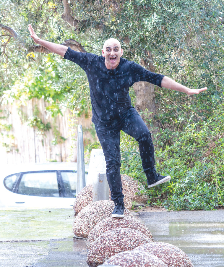 יובל (המבולבל) שם טוב. צילום: ניר קידר יובל (המבולבל) שם טוב. צילום: ניר קידר