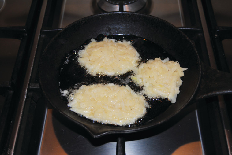 לביבות תפוח אדמה. צילום: פסקל פרץ רובין